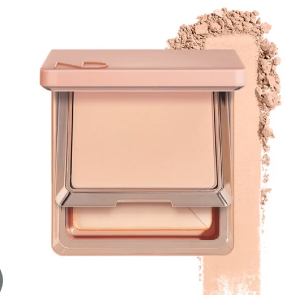 Natasha Denona powder foundation + free sample